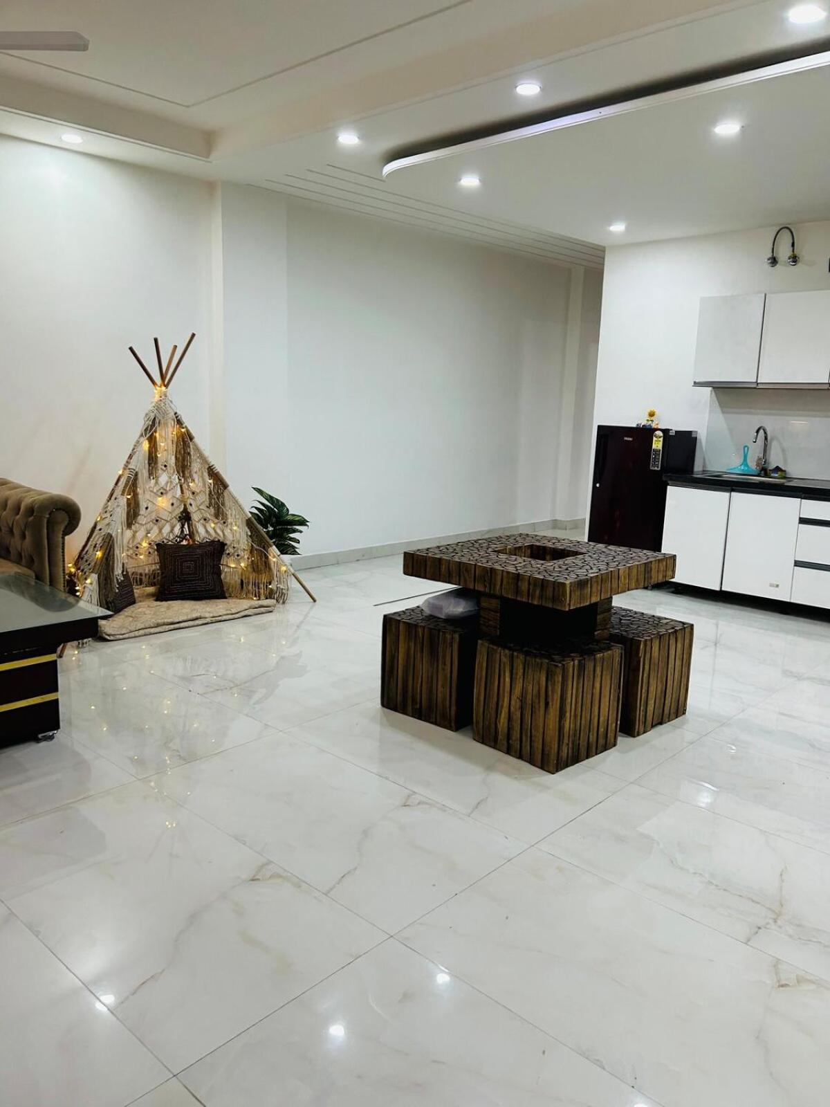 House Of Solace At Chattarpur 3bhk Apartment New Delhi