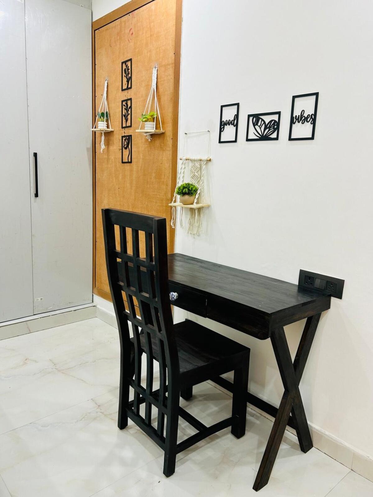 House Of Solace At Chattarpur 3bhk *