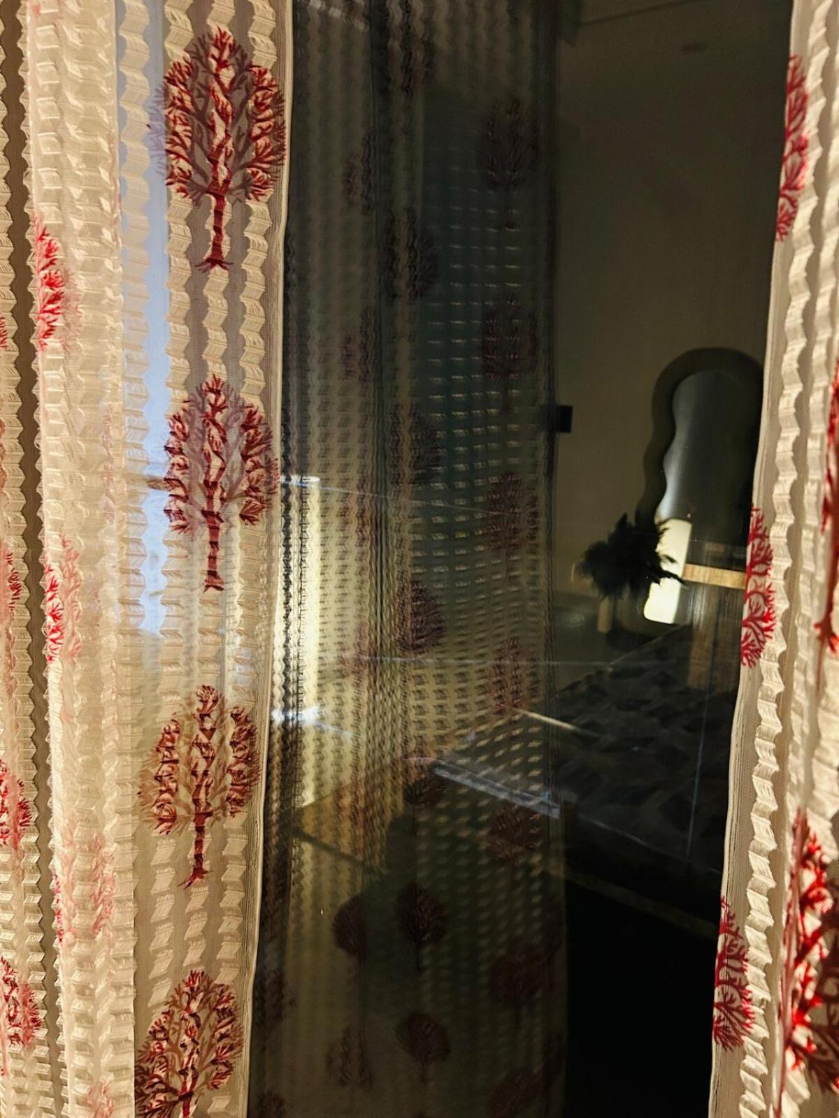 House Of Solace At Chattarpur 3bhk Apartment
