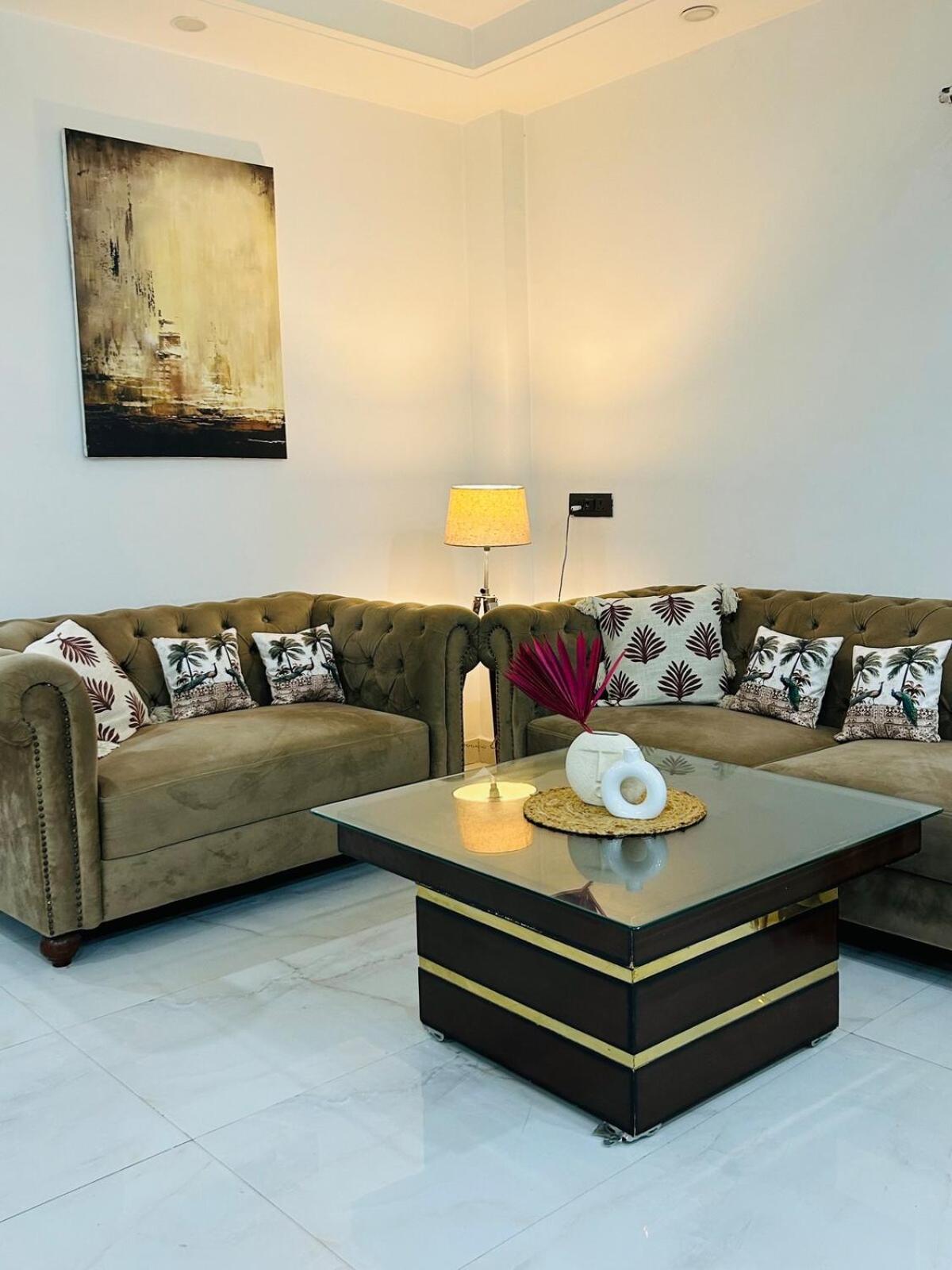 House Of Solace At Chattarpur 3bhk Apartment