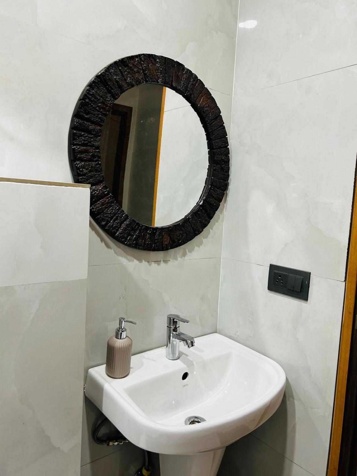 House Of Solace At Chattarpur 3bhk *